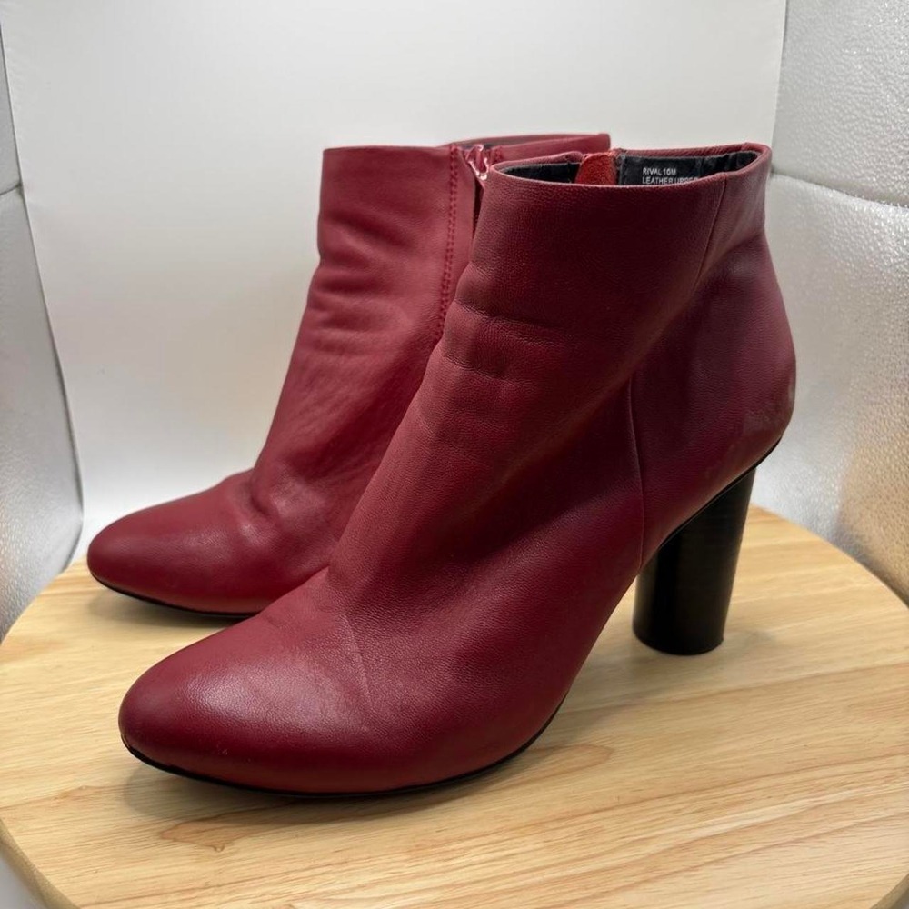 Steve Madden Rival Red Leather Ankle Bootie Side Zip Block Heel Women's 10M